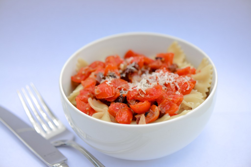 Tomato and Kalamata Olive pasta